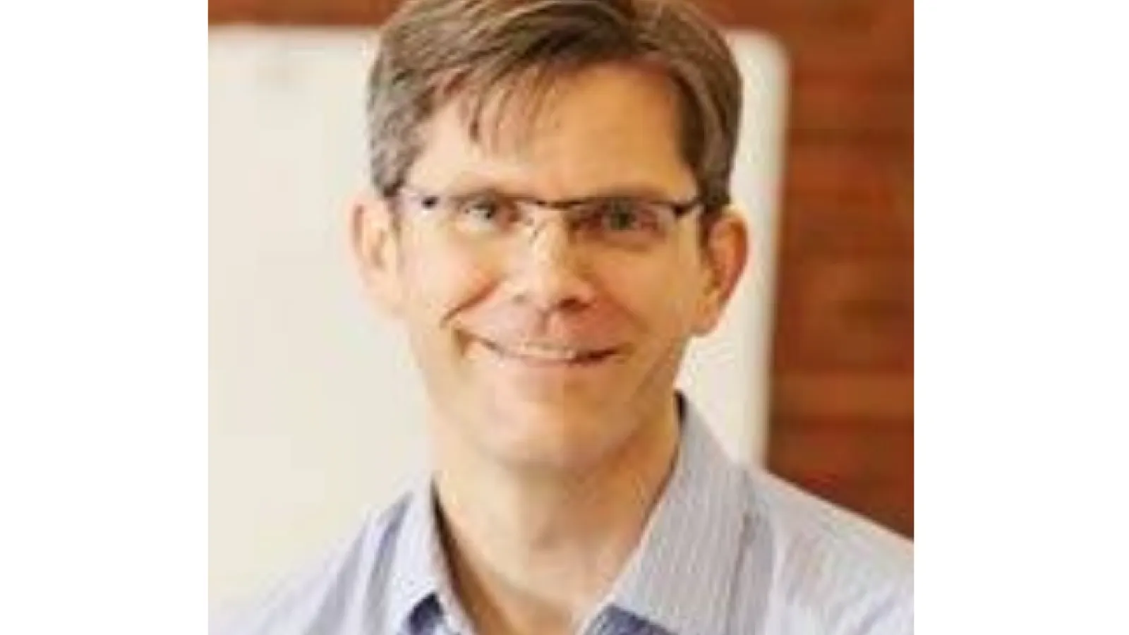 Headshot of Dan Bauer
