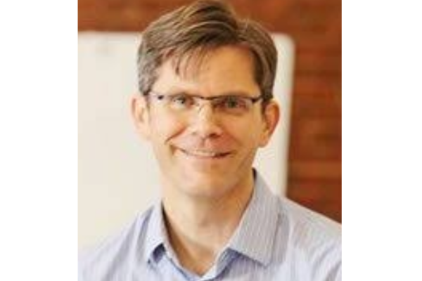 Headshot of Dan Bauer