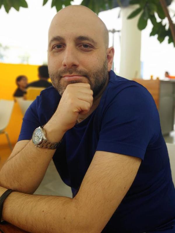 Picture of Nasser Sadeghkhani
