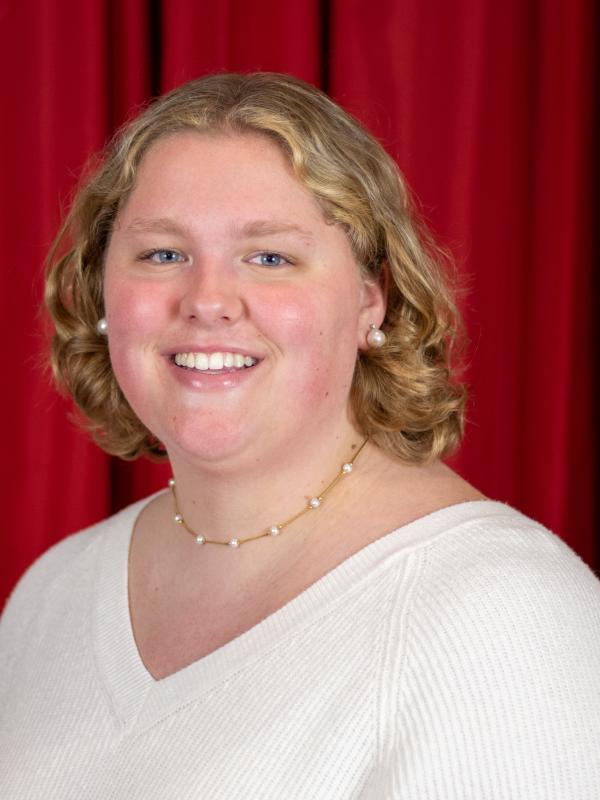 Headshot of Maria Cabral